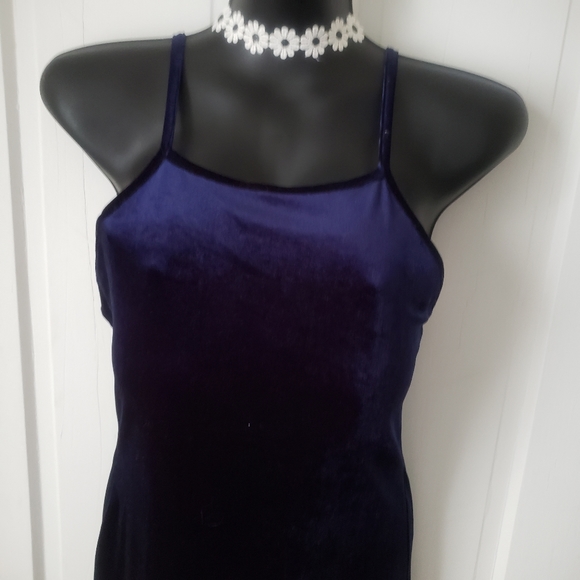 White Punk Rock Daisy | 90s Choker Necklace - Picture 2 of 8